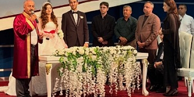 Dokuzlar Osmanoğlu Ailesinin Nikahında şahit oldu