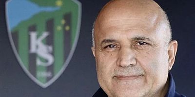 Durul Protokole gitmiyor Taraftar tribününde