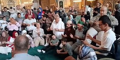 Engelsiz Umut Platformu Ayasofyayı dualarla inletti