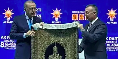 Erdoğan'a Büyükakın'dan İpek Halıdan Seccade