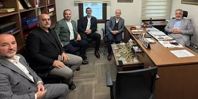 Fetih Kültür Vakfı Heyeti Aziz Mahmud Hüdayi Vakfında