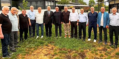 Dost Meclisinin Ferah Buluşmasında Alaattin Sarı ve Prof.Cantürk konuk