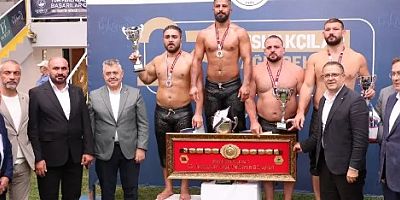 İshakçılar Güreşleri Seçkin Duman Başpehlivan oldu