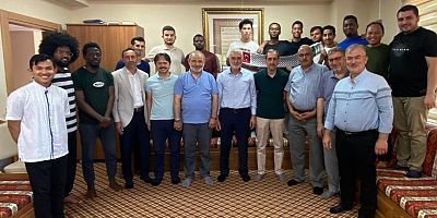 İYC-İlim Yayma Kocaeli'de Bayramlaşma Uluslararası öğrencilerle