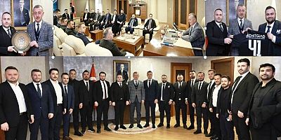 İZGİAD Başkanı Aydın,Yönetimi Büyükşehir Başkanı Büyükakın'ı ziyarette