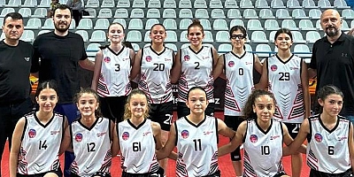 İzmit Zirve Basketbol U14 Ligine galibiyetle başladı