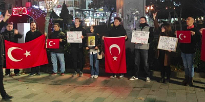 İzmitli Türkçülerin Bozkurt selamıyla şehitlere fatihası