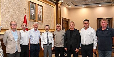Kartepeli Turizmciler Vali Aktaş'ı ziyaret etti