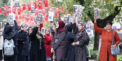 Kitap Fuarı Geleneksel Ağaçlar Kitap açtı etkinliği
