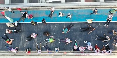 Köprü üzerinde Filistin Soykırımı tepki eylemi