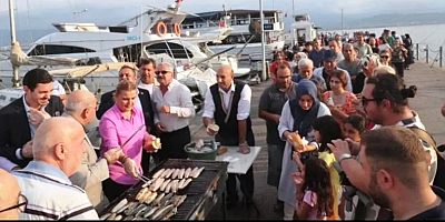 Marina Esnafından halka Bin balık ekmek ikramı