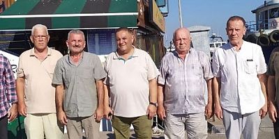 Marina Esnaflından halka ücretsiz balık ekmek