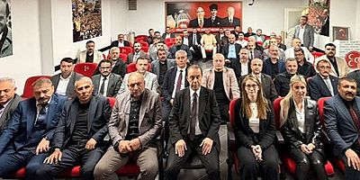 MHP'de Kamil Akın il divan kurulunu yeniledi
