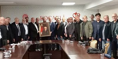 Milli Kuruluşlar Birliğinin müftüye Atatürk tablosu