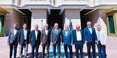 Münir Karaloğlu'na İYC Kocaeli heyetinden ziyaret