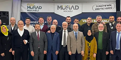MÜSİAD Kocaeli Şubesi Vefalı Başkanlar Buluşmasında plaketler verildi