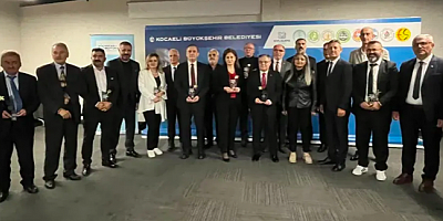 Neşet Ertaş’ı Anma ve 2.Kocaeli Şehir Ödülleri kente değer katanlara verildi
