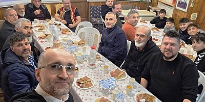 Orhan Camii geleneksel iftarında gönüllüler oruç açtı
