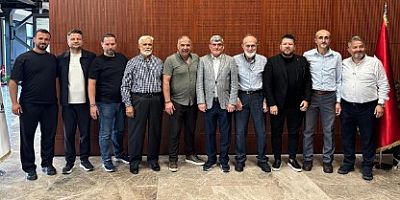 Orhan Camii Hizmet Ehli heyeti Ceyhun Yalçın'a gitti