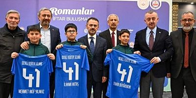 Romanlar İftarına Aktaş Büyükakın Yılmaz katıldı