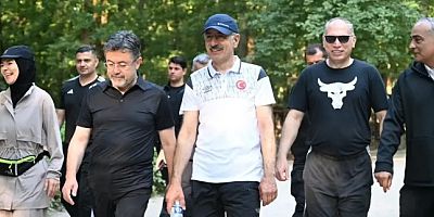 Sapanca'ya Gelen Bakanlar Ormanya'da yürüdüler