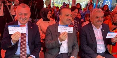 Sembolik biletler UçakPark açılışında protokola dağtıldı