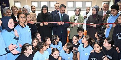 Şule Yüksel Şenler okul Kütüphanesi açıldı