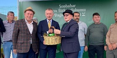 Büyükakının çiftçiye Yem Bitkisi Tohumu Desteği