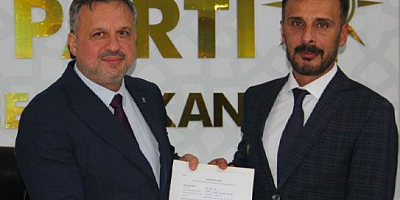 Talha Kös, AK Partinin İzmit ilk Başkan aday adayı