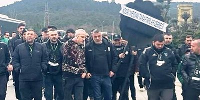 Taraftardan TFF'ye siyah Çelenkli Protesto