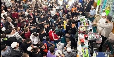 Tepeköy Mevlana Camiide çekilişli sabah namazı