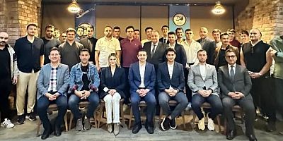 TFFHGD-Yeni hakemlere  anlamlı hediyeler