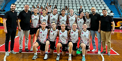 U16 Kızlar Zirve Basketbol Kocaeli Basketi 66-28 yendi