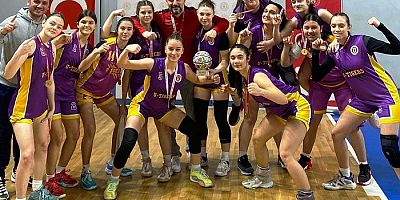 Zirveli basketbolcular Okullararasında Finallerde