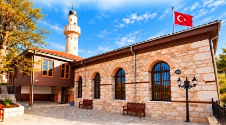 Tarihi Orhan Camii Açılış Programı Cuma 12.00