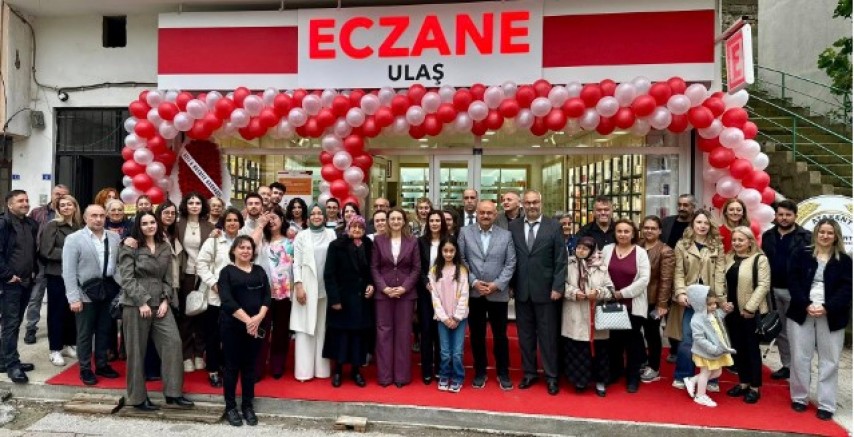 Ulaş Eczanesi törenle sağlık hizmetine açıldı