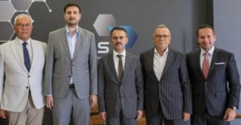 Vali Aktaş ASKON Başkanı Işık'ın fabrikasında