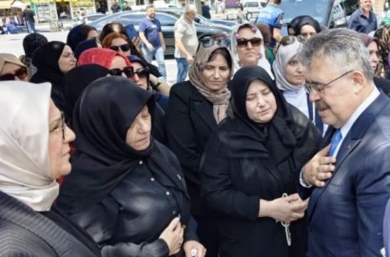 Yasemin Özdemir'in babası dualarla ebediyete uğurlandı