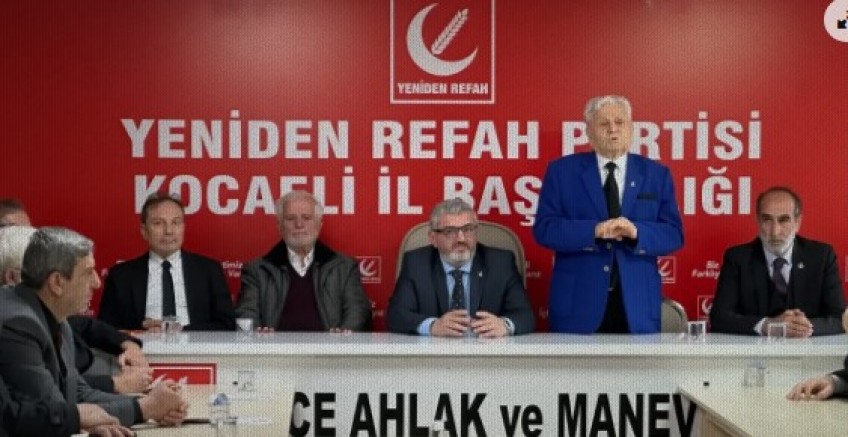 Yeniden Refah Kocaeli İl Binasında bayramlaştı