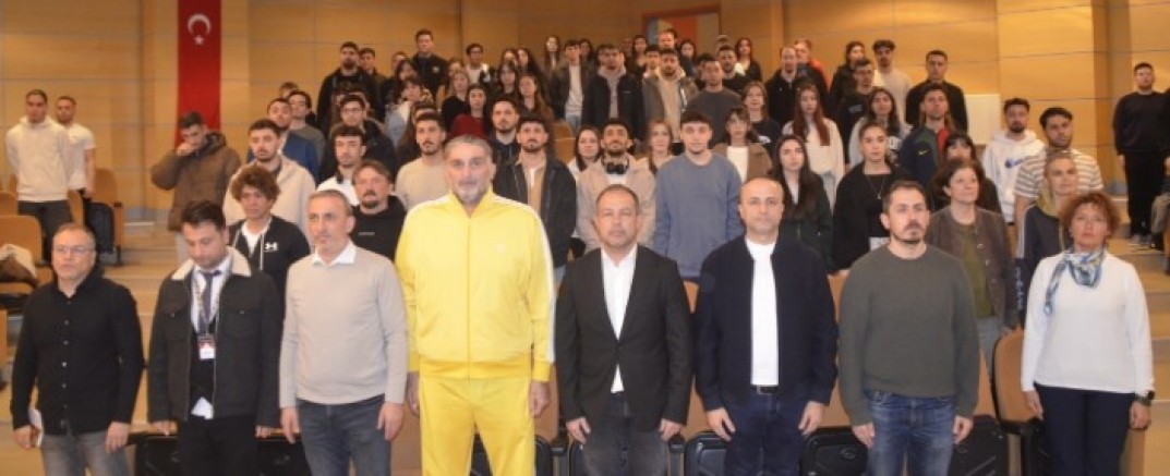 Zaza basketbol kariyerini KOÜ Spor Bilimlerinde anlattı