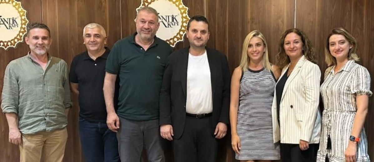 Zirve Baskette Dokuzların yerine başkan Öykü Yılmaz